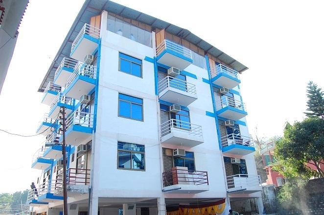Akash Continental Hotel Rishikesh Bagian luar foto